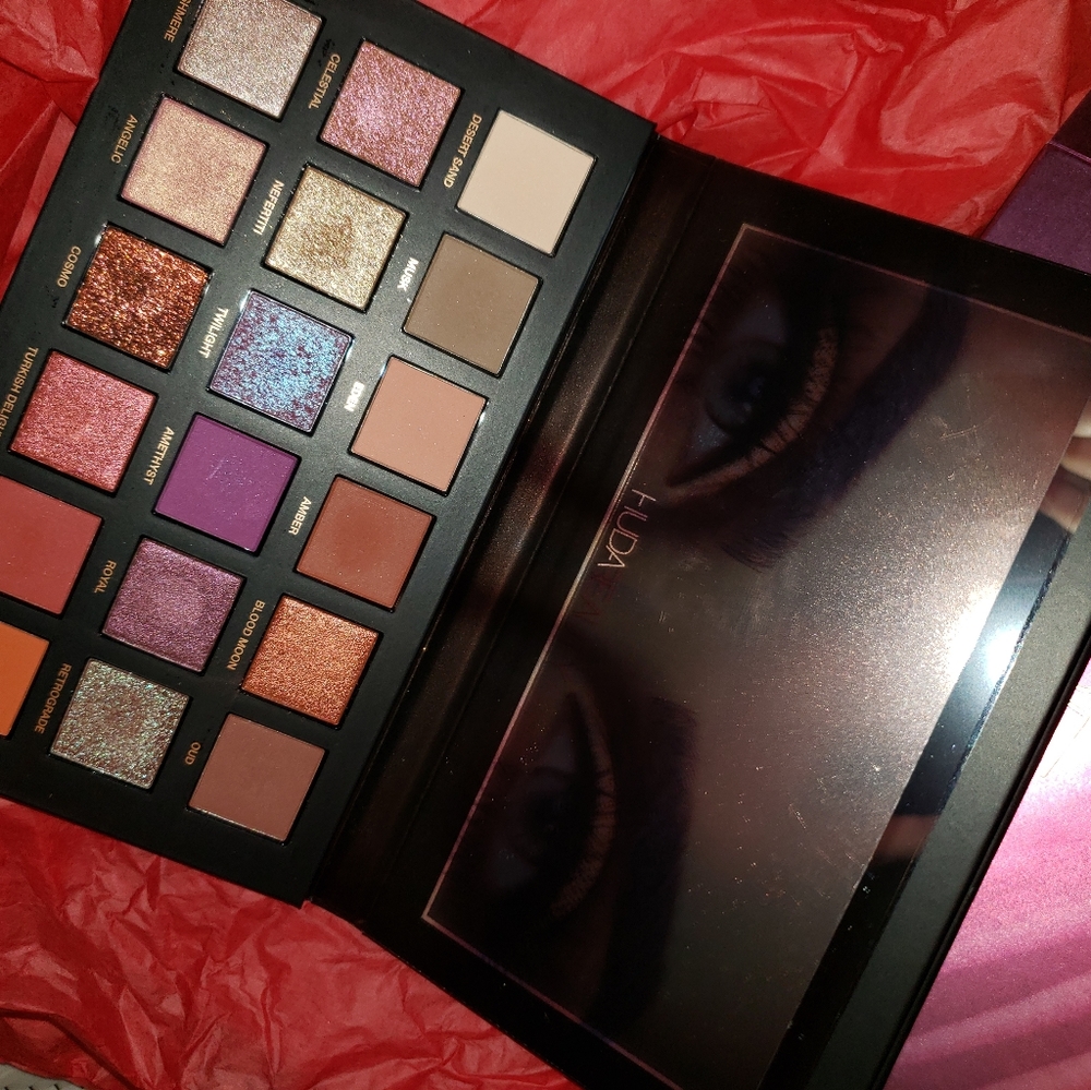 Huda palette